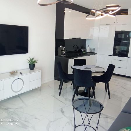 Apartament Z Widokiem Na Morze W Kompleksie Hevenia Rewal Exteriör bild