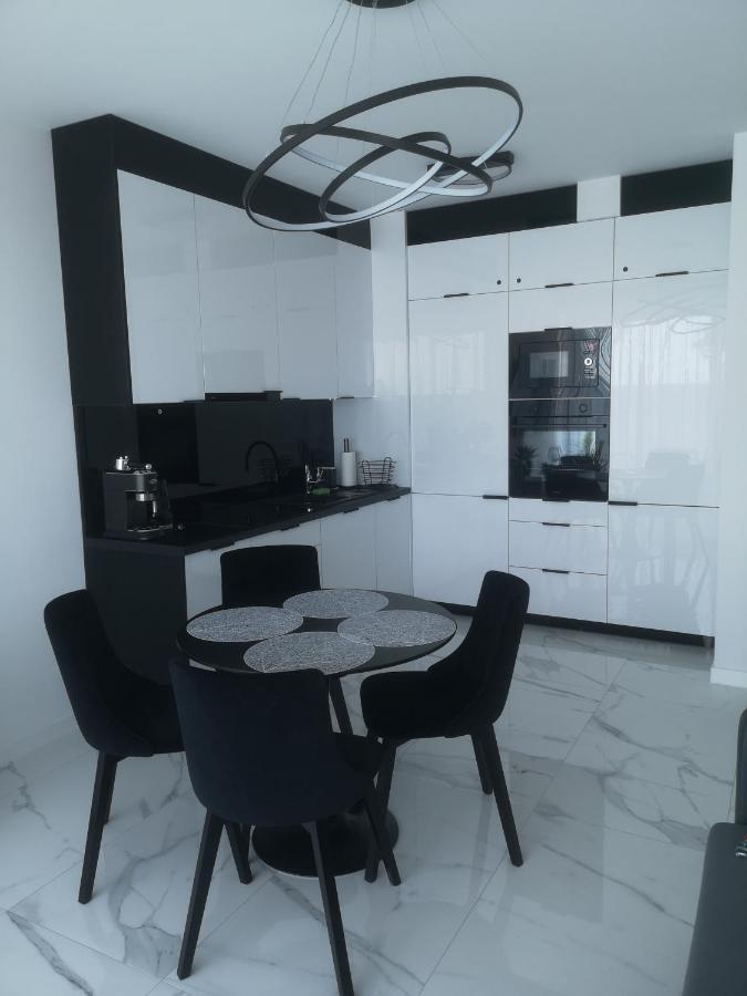 Apartament Z Widokiem Na Morze W Kompleksie Hevenia Rewal Exteriör bild